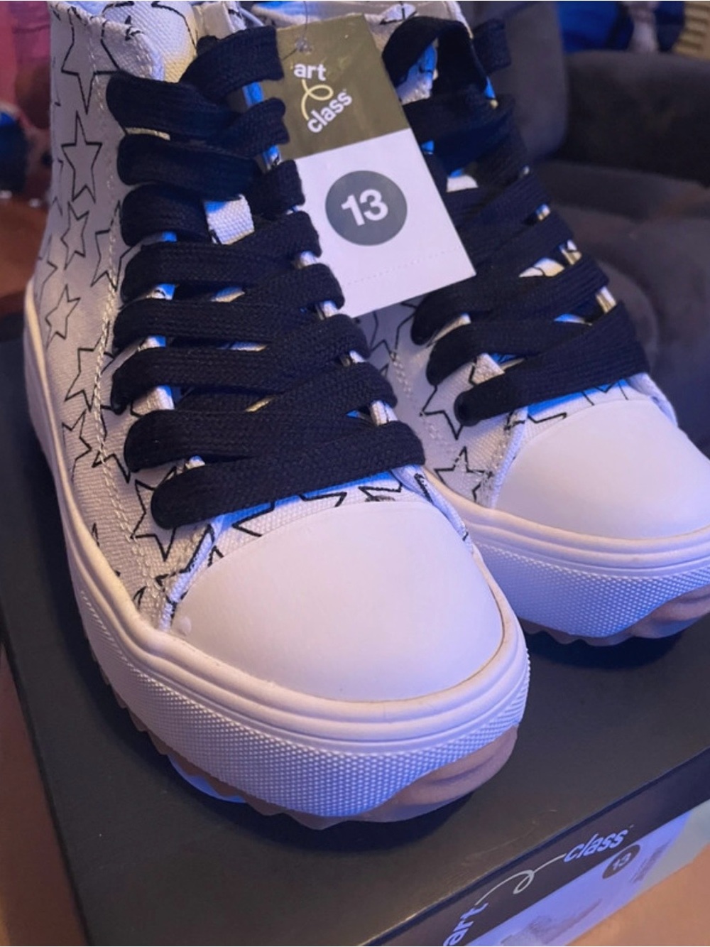 art class White Star-Print High-Top Sneakers with Black Laces